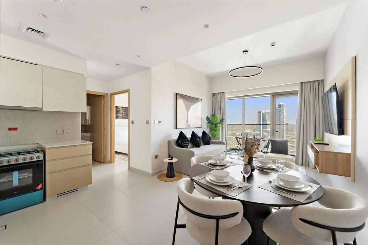 Apartamento First Class 1Br Iconic Views, Prime Address Dubai