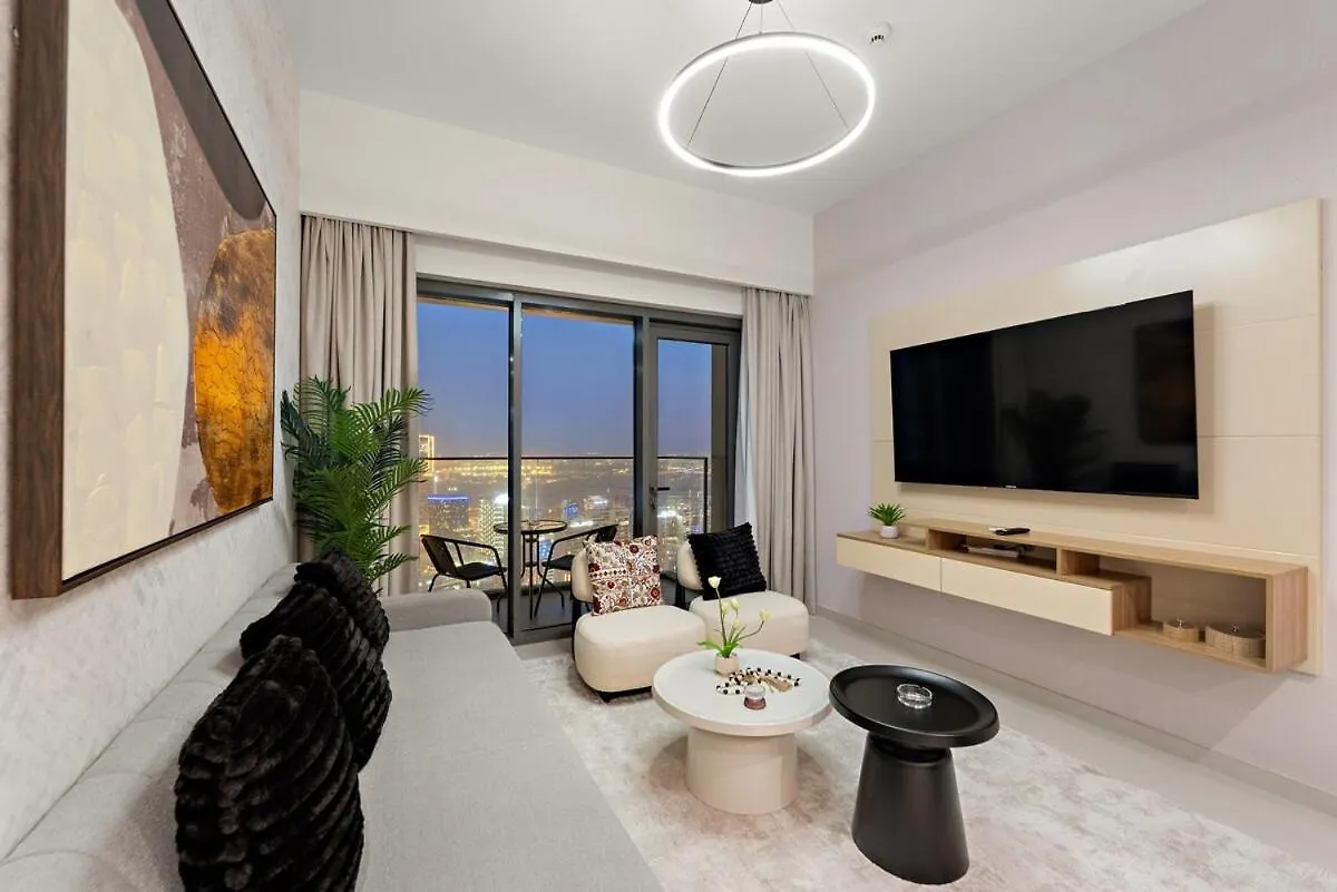 First Class 1Br Iconic Views, Prime Address Dubai