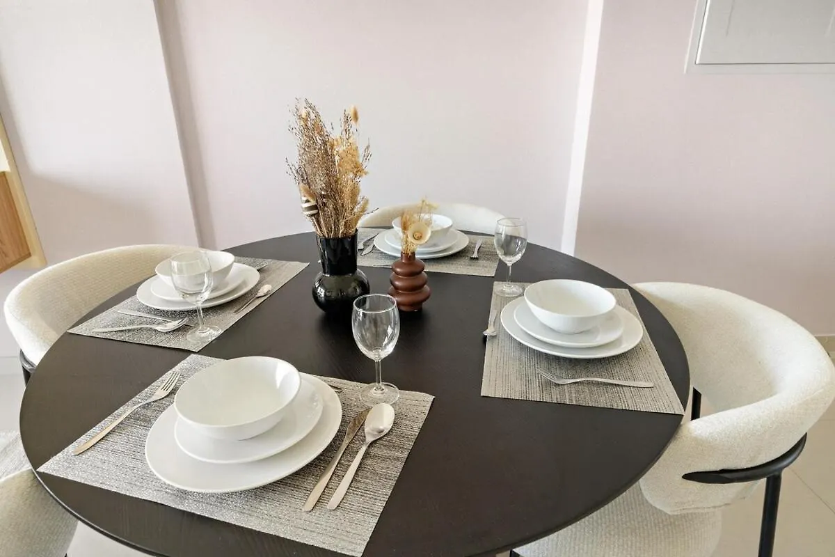 First Class 1Br Iconic Views, Prime Address Dubai 0*,